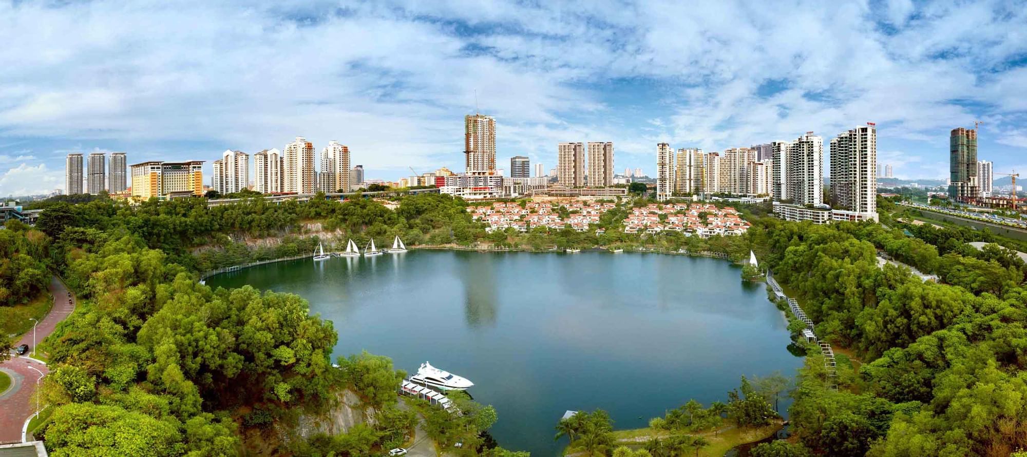 Aerial view of Sunway Iskandar with the lake near Sunway Hotels & Resorts